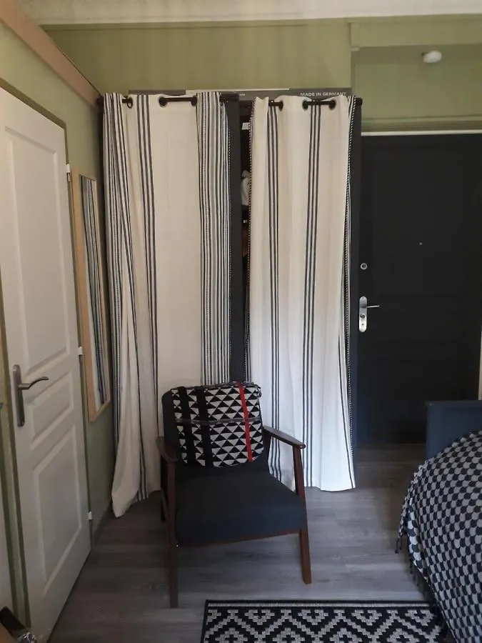 Le 110, Un Grand Studio 2 Etoiles, Pour Tout Faire A Pied Aix-les-Bains France