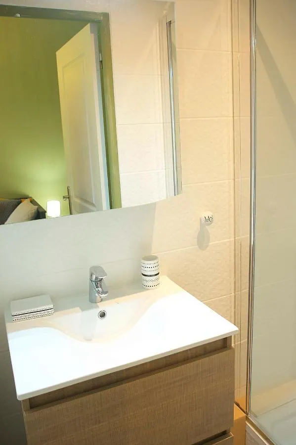 Apartment Le 110, Un Grand Studio 2 Etoiles, Pour Tout Faire A Pied Aix-les-Bains France