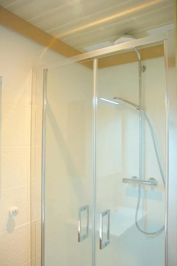 Le 110, Un Grand Studio 2 Etoiles, Pour Tout Faire A Pied Aix-les-Bains
